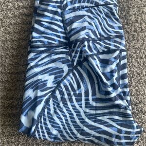 Sweaty Betty blue graphic print with 2 pockets size small